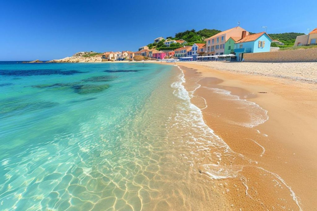 Laissez tomber les Caraïbes et Biarritz : cette destination sous-cotée en Vendée est parfaite pour un séjour printanier