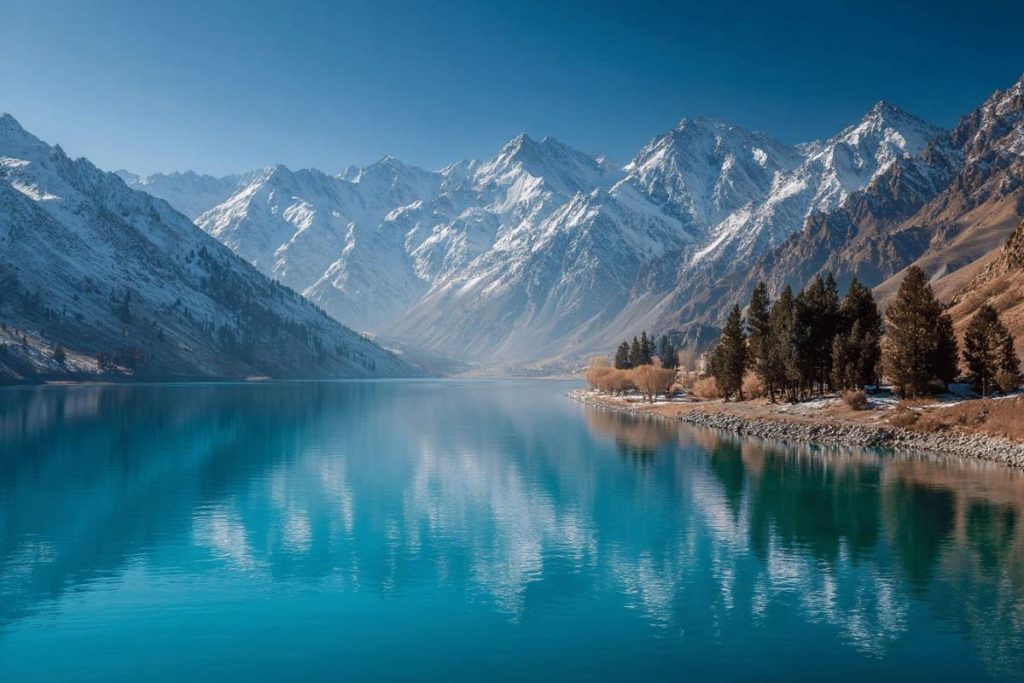 Ce lac d’altitude aux reflets turquoise est une merveille naturelle à voir une fois dans sa vie
