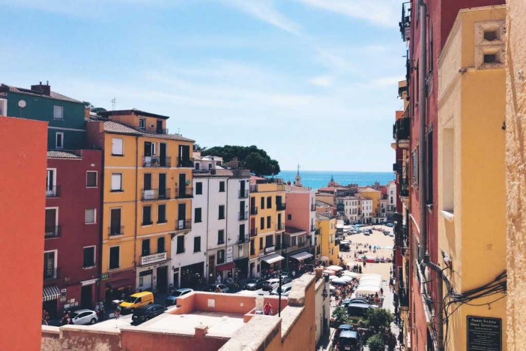 Laissez tomber Barcelone, cette ville côtière catalane au charme fou reste un secret bien gardé