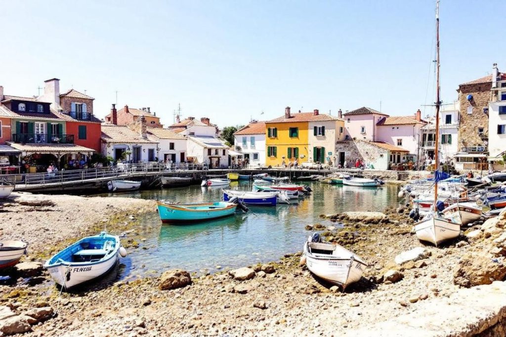 Ce port tranquille du Roussillon a tout pour plaire… sauf les foules