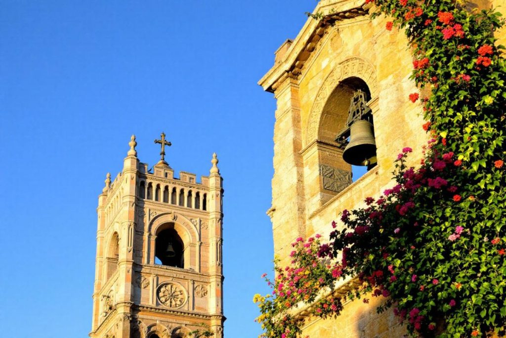 Le plus beau clocher du Sud-Ouest ? "Il se cache ici"