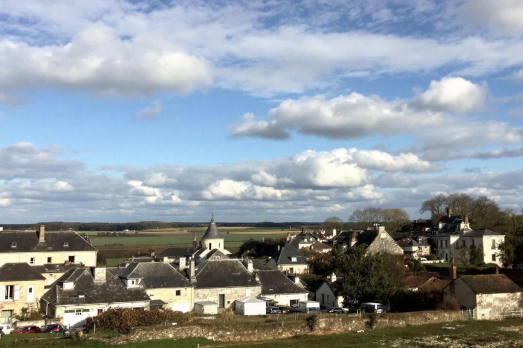Ce village troglodytique de la Loire évoque les paysages de Cappadoce sans quitter la France